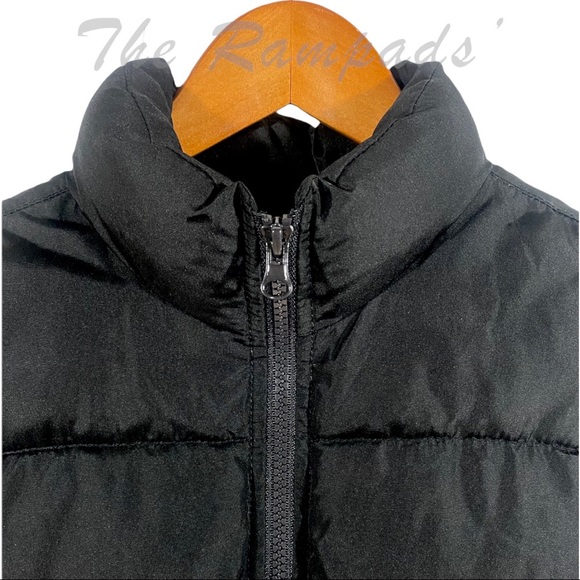 Solid Black Old Navy Puffer Vest for Boys Size Large - Picture 5 of 7